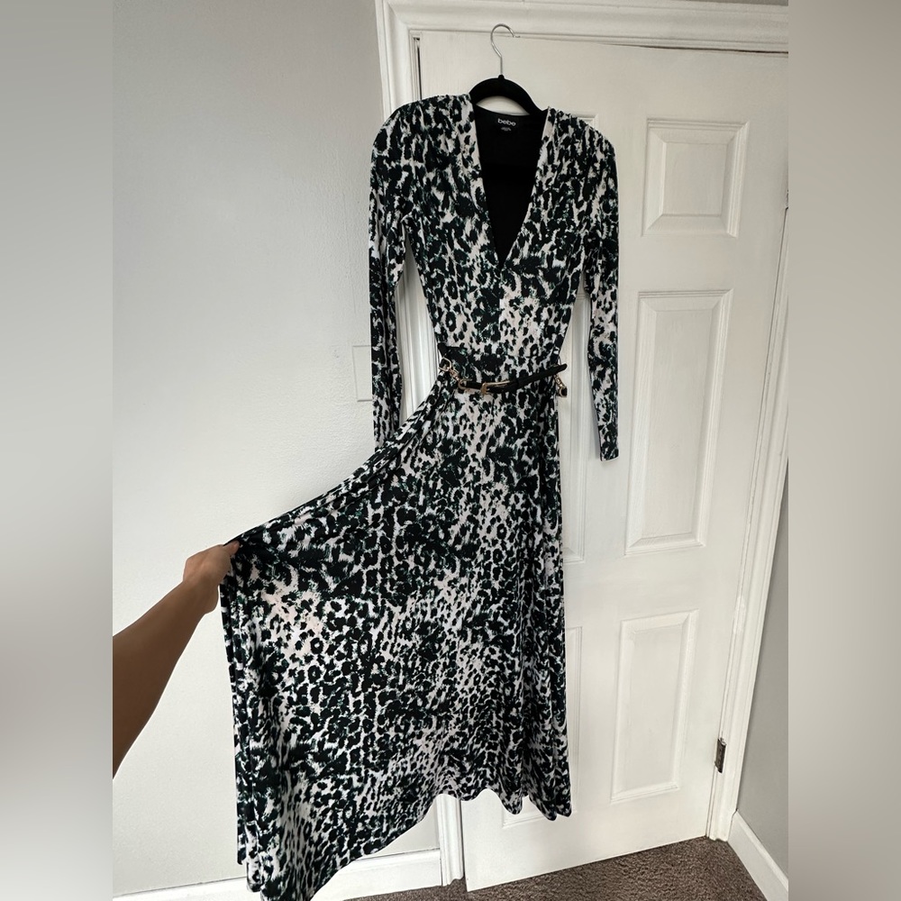 Bebe maxi dress